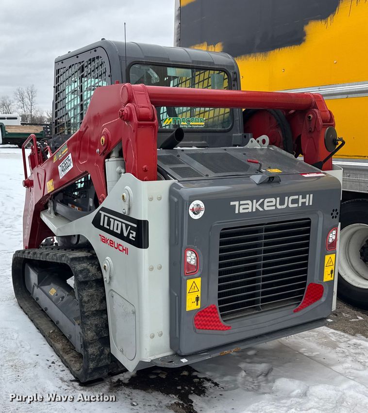 image for item YA2221 Takeuchi TL10V-2 tracked skid steer loader