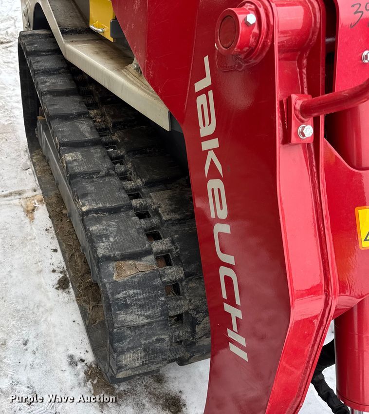 image for item YA2221 Takeuchi TL10V-2 tracked skid steer loader