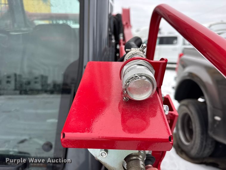 image for item YA2221 Takeuchi TL10V-2 tracked skid steer loader