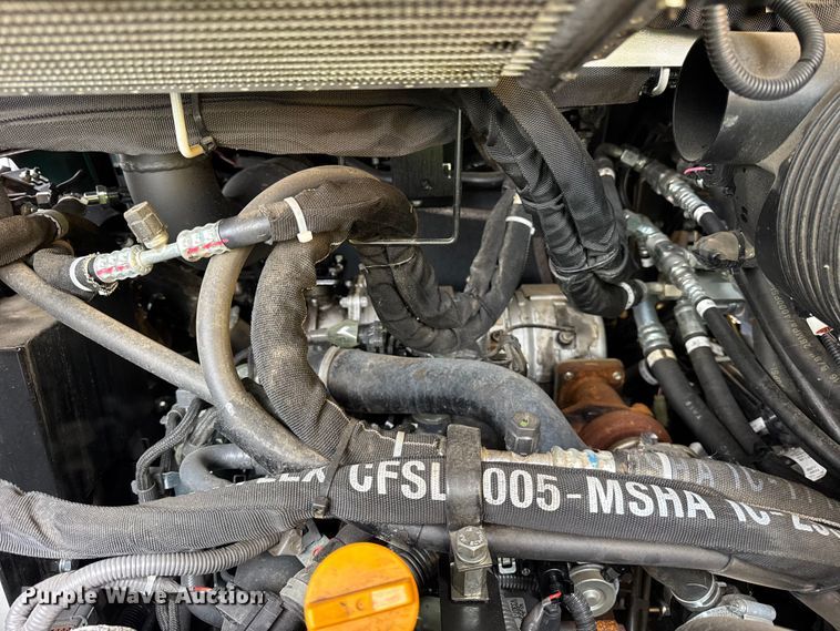 image for item YA2221 Takeuchi TL10V-2 tracked skid steer loader