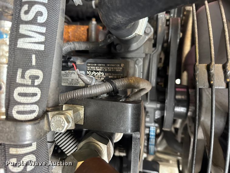 image for item YA2221 Takeuchi TL10V-2 tracked skid steer loader