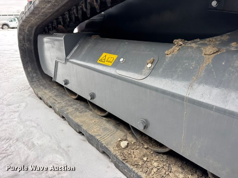 image for item YA2221 Takeuchi TL10V-2 tracked skid steer loader