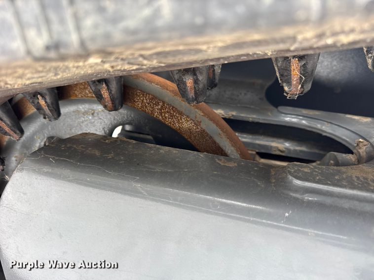 image for item YA2221 Takeuchi TL10V-2 tracked skid steer loader