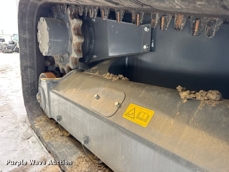 image for item YA2221 Takeuchi TL10V-2 tracked skid steer loader