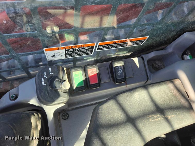 image for item YA2416 2025 Kubota SVL97-2 tracked skid steer loader