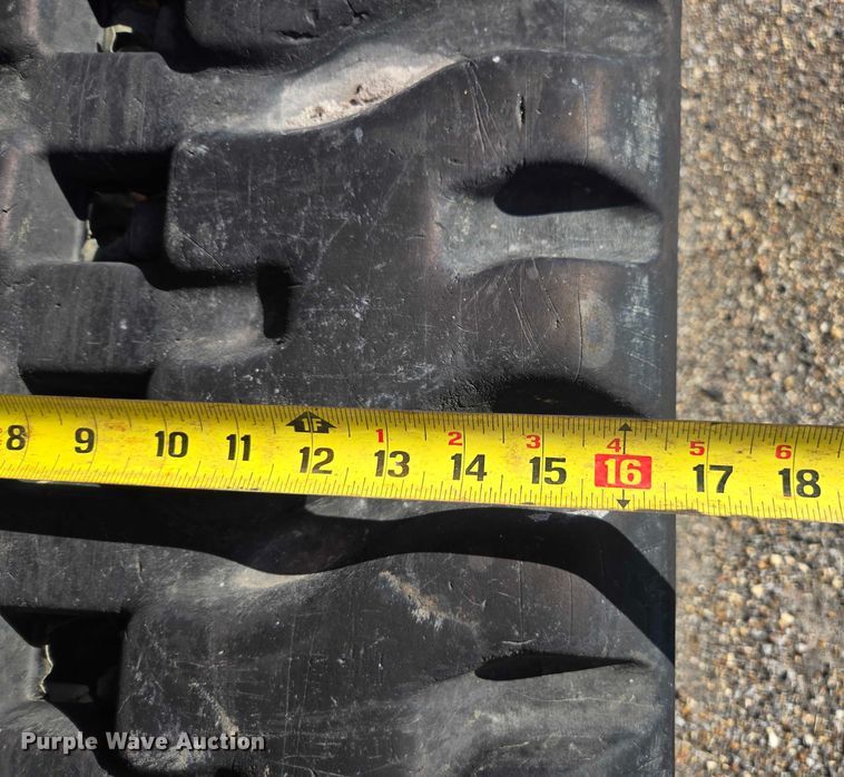 image for item YA2416 2025 Kubota SVL97-2 tracked skid steer loader