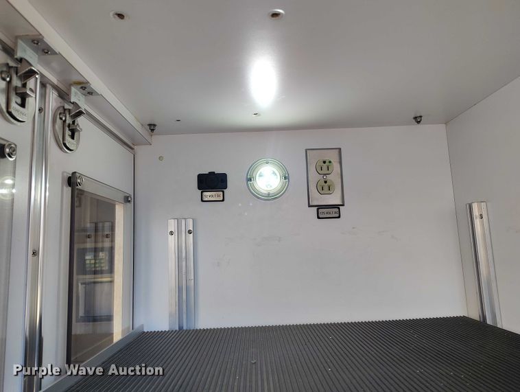 image for item DP5057 2010 Ford E450 Super Duty ambulance