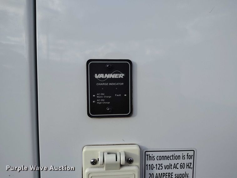 image for item DP5057 2010 Ford E450 Super Duty ambulance