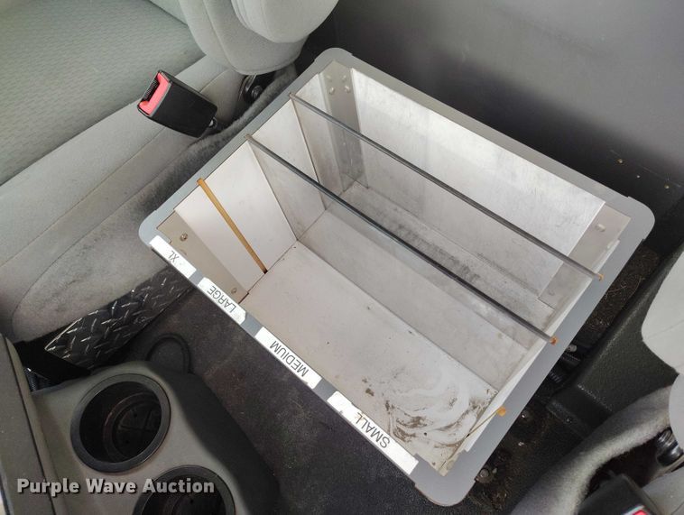 image for item DP5057 2010 Ford E450 Super Duty ambulance