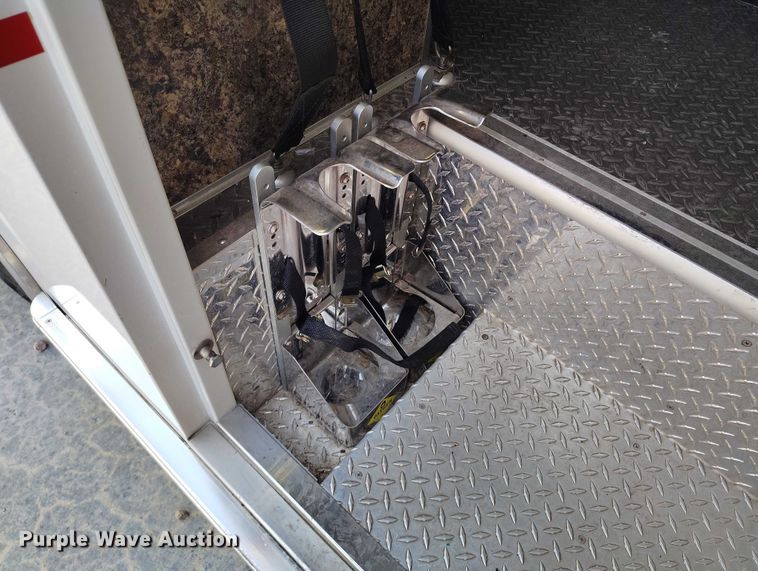 image for item DP5057 2010 Ford E450 Super Duty ambulance