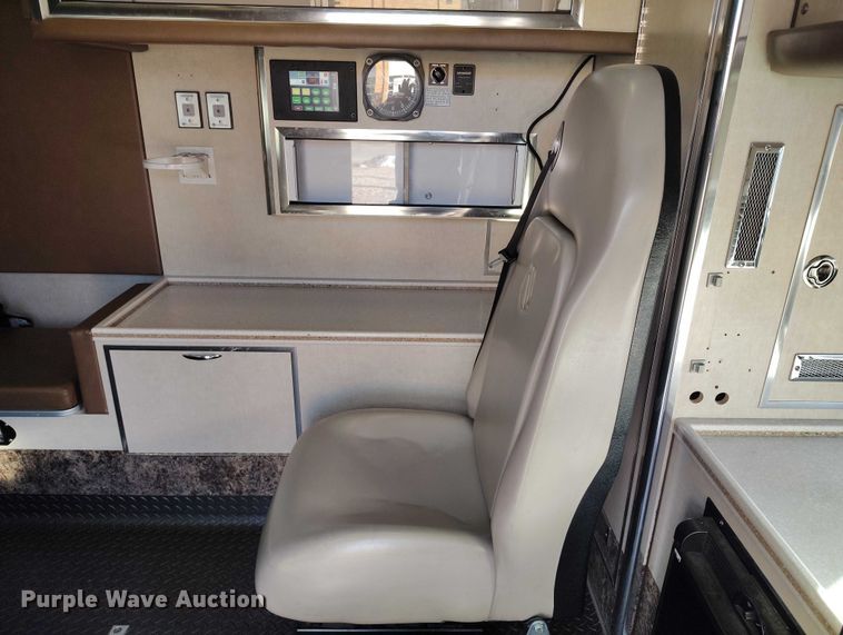 image for item DP5057 2010 Ford E450 Super Duty ambulance