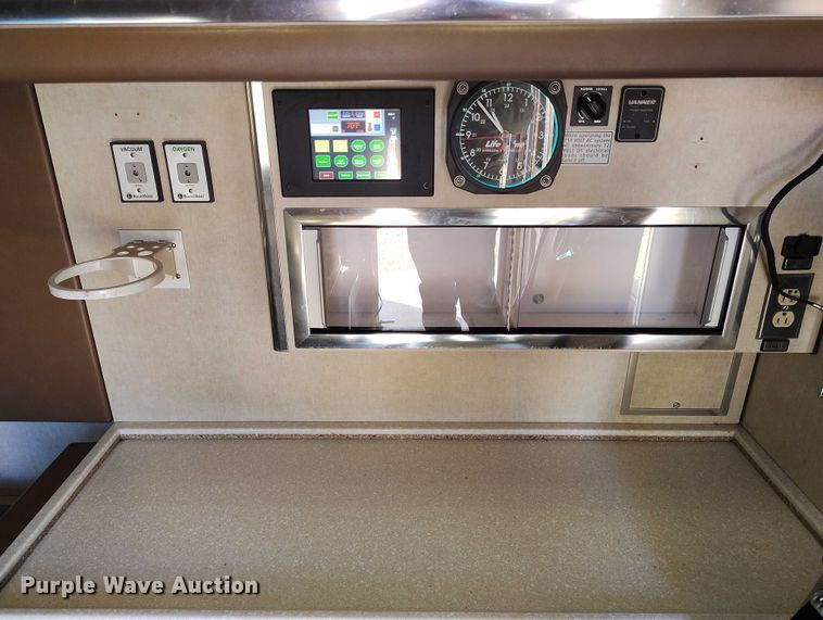 image for item DP5057 2010 Ford E450 Super Duty ambulance