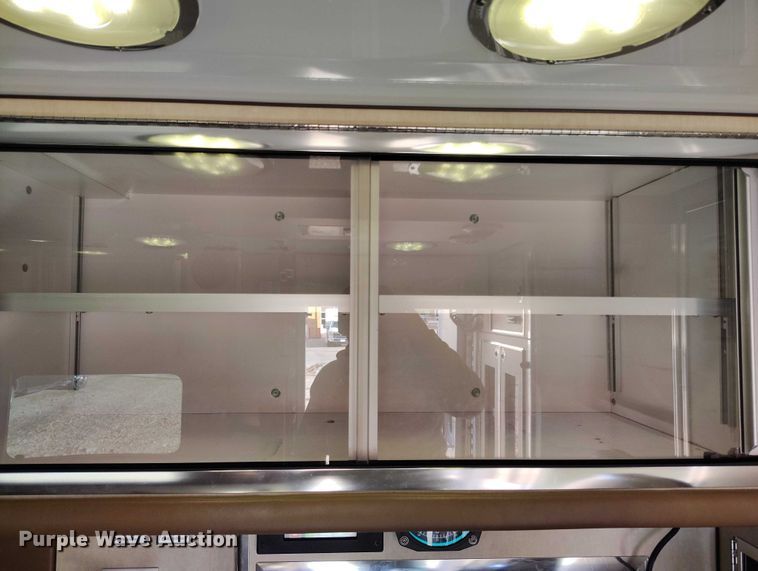 image for item DP5057 2010 Ford E450 Super Duty ambulance