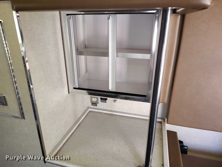 image for item DP5057 2010 Ford E450 Super Duty ambulance