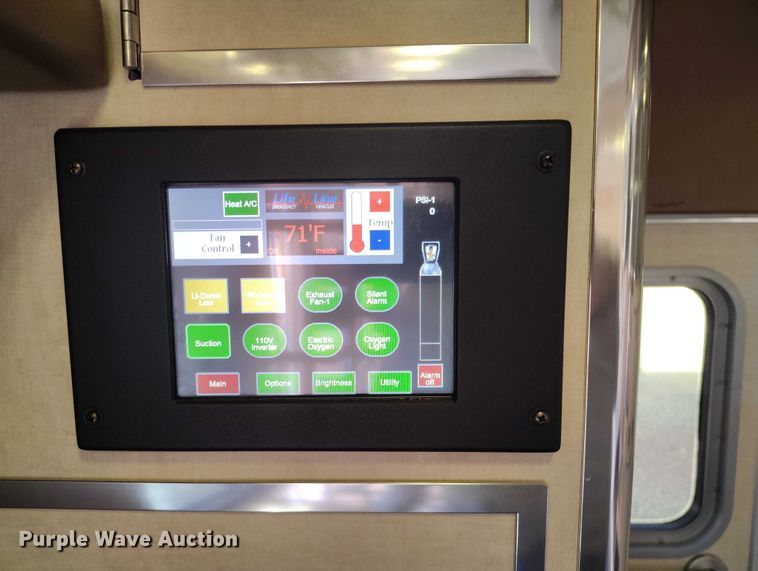 image for item DP5057 2010 Ford E450 Super Duty ambulance