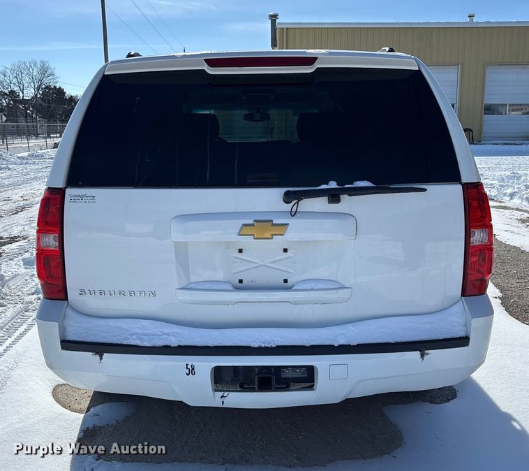 image for item DR2844 2013 Chevrolet Suburban SUV