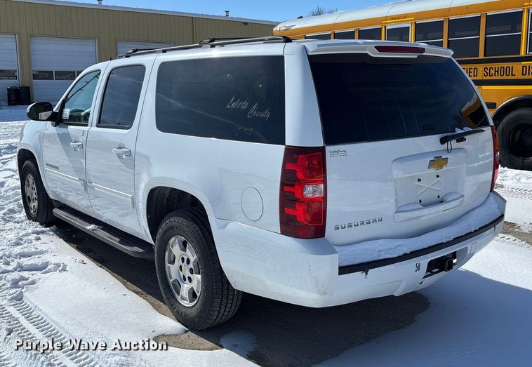 image for item DR2844 2013 Chevrolet Suburban SUV