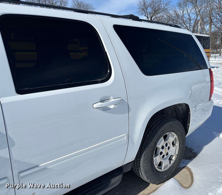 image for item DR2844 2013 Chevrolet Suburban SUV