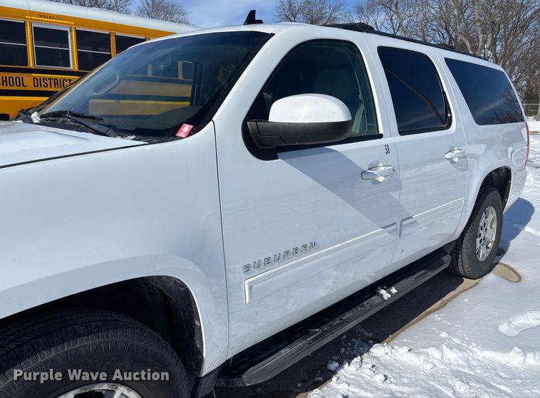 image for item DR2844 2013 Chevrolet Suburban SUV
