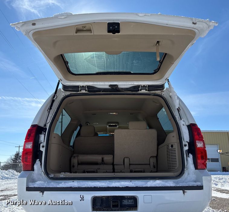 image for item DR2844 2013 Chevrolet Suburban SUV