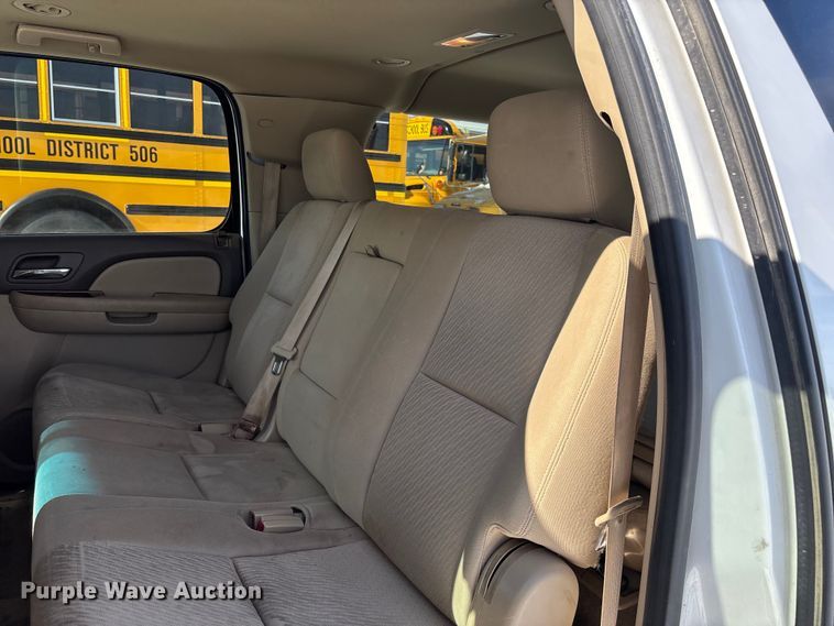 image for item DR2844 2013 Chevrolet Suburban SUV