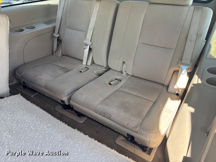 image for item DR2844 2013 Chevrolet Suburban SUV