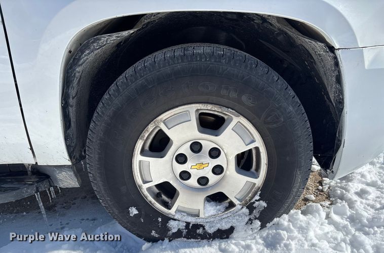 image for item DR2844 2013 Chevrolet Suburban SUV