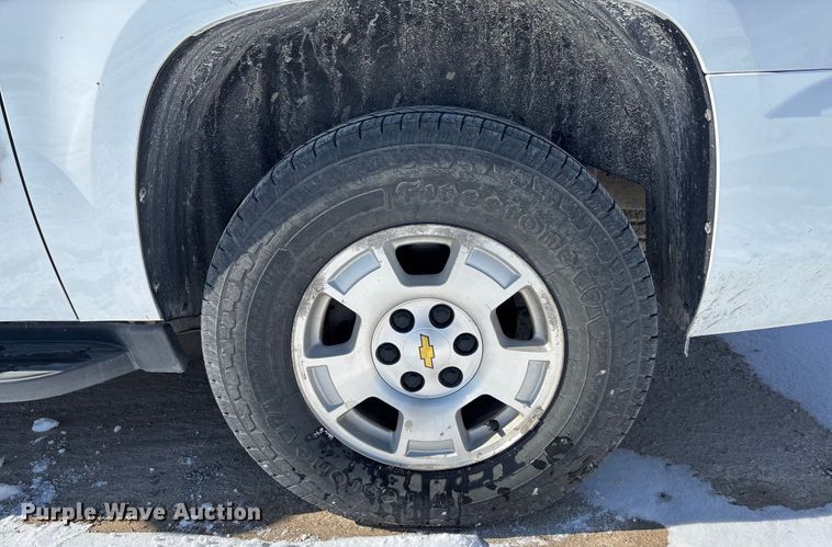 image for item DR2844 2013 Chevrolet Suburban SUV