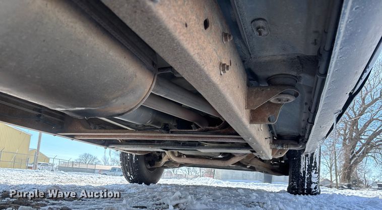 image for item DR2845 1999 GMC Suburban SUV