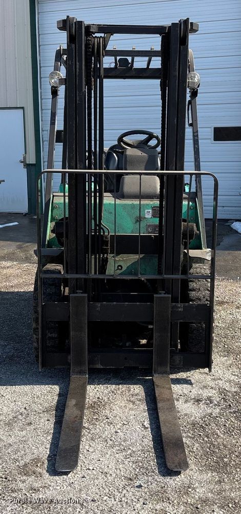 image for item DT0010 Mitsubishi FG25N forklift