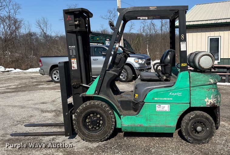 image for item DT0010 Mitsubishi FG25N forklift