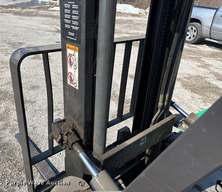 image for item DT0010 Mitsubishi FG25N forklift