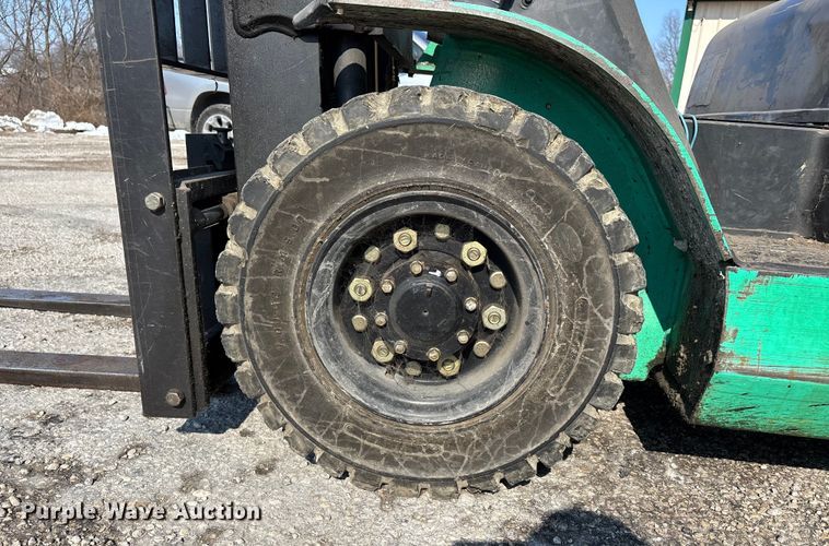 image for item DT0010 Mitsubishi FG25N forklift