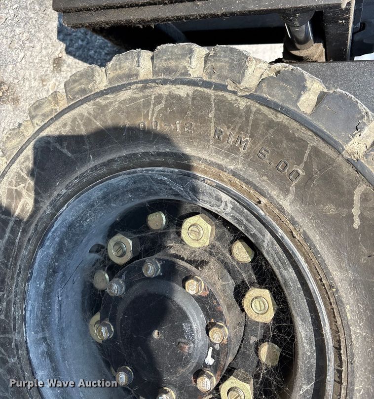 image for item DT0010 Mitsubishi FG25N forklift