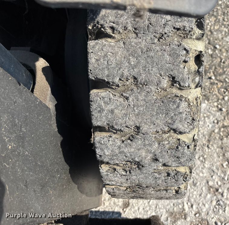 image for item DT0010 Mitsubishi FG25N forklift