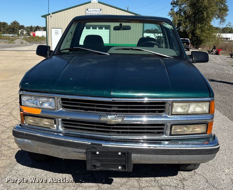 image for item DU1481 1996 Chevrolet C1500 pickup truck