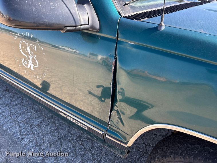 image for item DU1481 1996 Chevrolet C1500 pickup truck