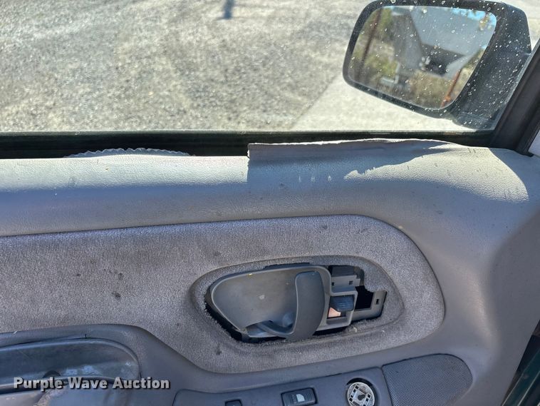 image for item DU1481 1996 Chevrolet C1500 pickup truck