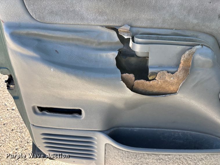 image for item DU1481 1996 Chevrolet C1500 pickup truck