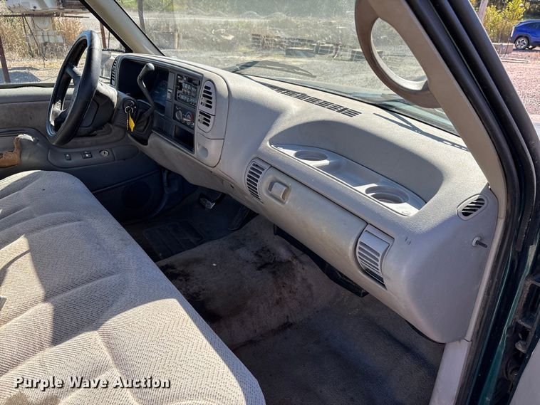 image for item DU1481 1996 Chevrolet C1500 pickup truck