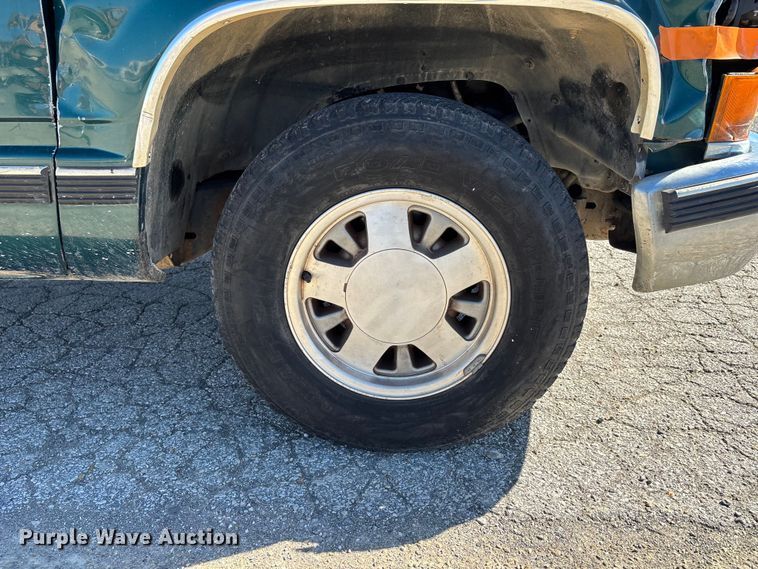 image for item DU1481 1996 Chevrolet C1500 pickup truck