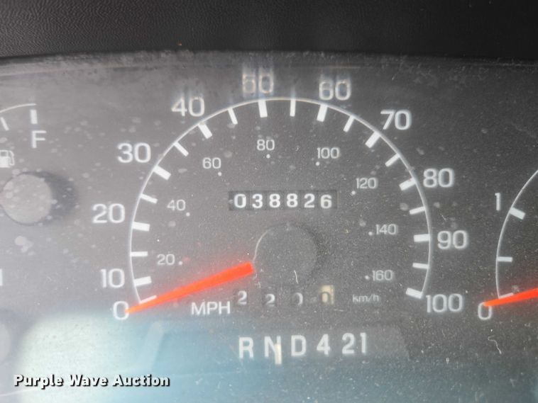 image for item DU2581 2002 Ford F-750 dump truck