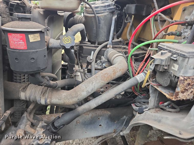 image for item DU2581 2002 Ford F-750 dump truck