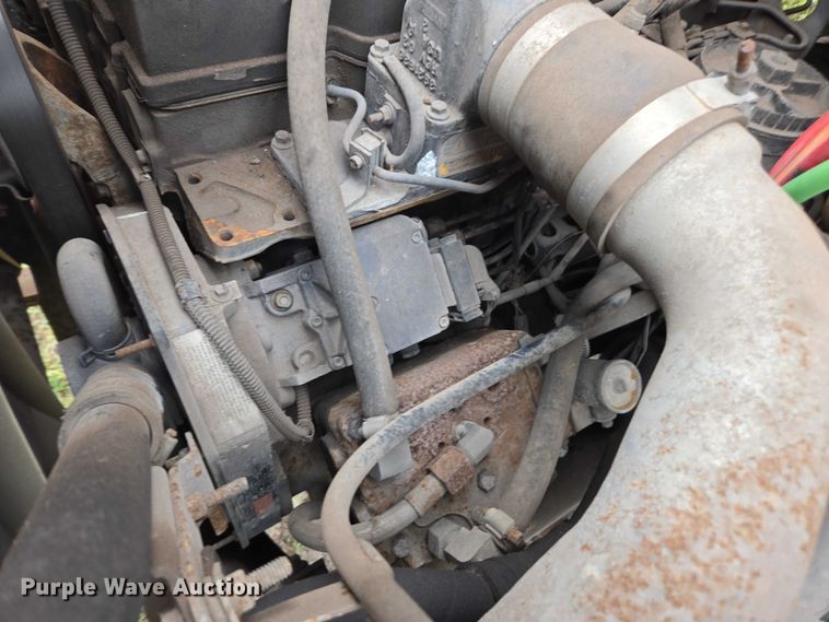 image for item DU2581 2002 Ford F-750 dump truck