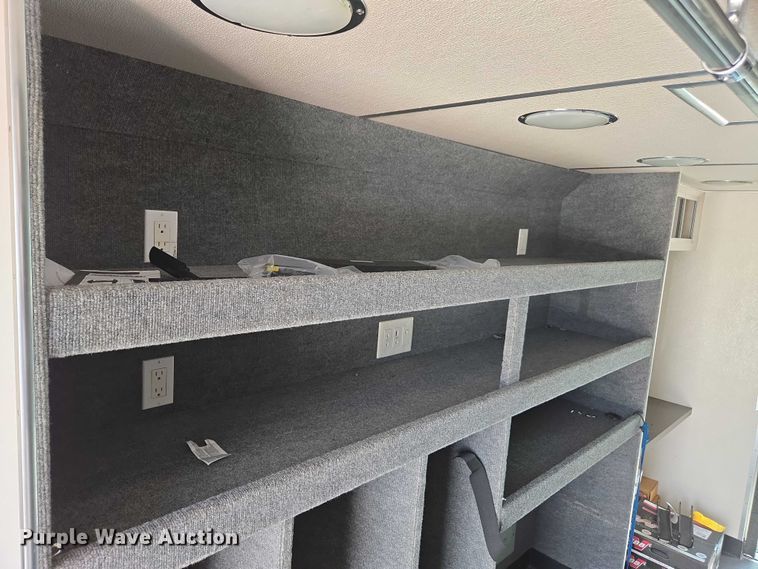 image for item DU2598 1997 Freightliner MT45 delivery truck