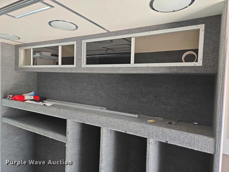 image for item DU2598 1997 Freightliner MT45 delivery truck