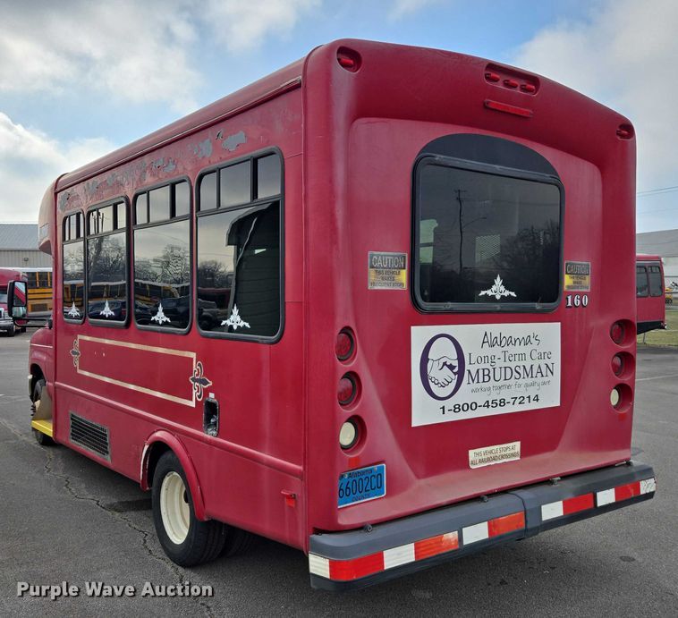 image for item DU2701 2013 Ford E350 shuttle bus