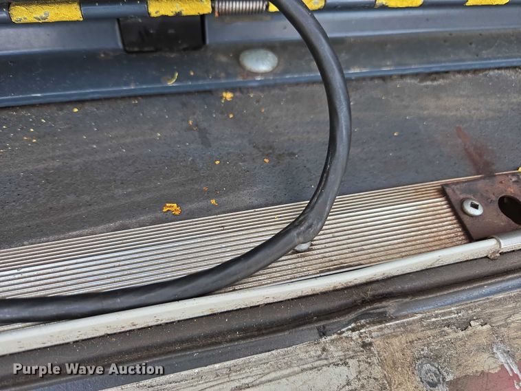 image for item DU2701 2013 Ford E350 shuttle bus