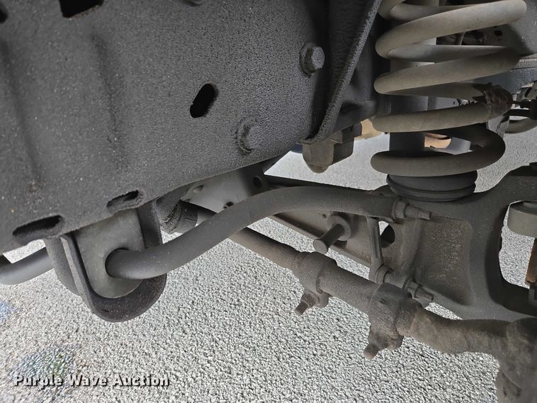 image for item DU2701 2013 Ford E350 shuttle bus