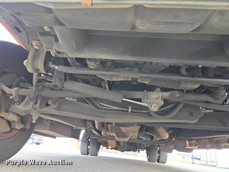 image for item DU2701 2013 Ford E350 shuttle bus